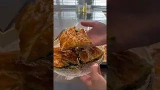 #baking #выпечка #pie ❤️Crunchy Incredibly Delicious Spinach Pie 🦋Хрустящий вкусный 🥧 со шпинатом