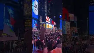 Prayer for a peaceful muslim world in times square NYC
