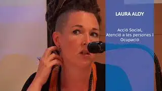 La regidora d'Acci&oacute; Social, Laura Aloy, explica la incorporaci&oacute; d'un agent d'acollida