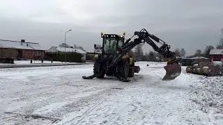 Hudfig 1060B med redskap på Retrade