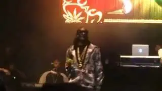 Snoop Dogg - 2 of Amerikaz Most Wanted - live Leeds 4 december 2014