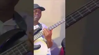 #youtubeshorts #music #trending #viral #views #guitar #guitarcover #shorts seben lingala - CLE BOA 🔥