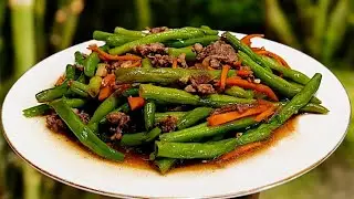 Простое жареное блюдо из овощей с рубленым свиным фаршем! Очень вкусно!!