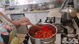 GELEIA DE MORANGO COM PIMENTA DEDO DE MOÇA.
