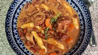Stew Peas (kidney beans)  With Ham Bone