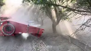 The Flory VR700 Shaker with blower attachment.
