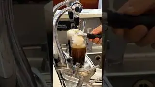 NYC's Luncheonette 🍨 Serving Classic Coke Floats for 100 Years!