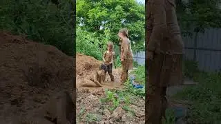 Грязь  столичных#shortsvideo#verk#vlogi#tiktok #trendingshorts#rek#семейныйвлог#дети#kidsvideo