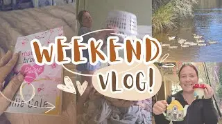 Books/ Chair cafe/OpShop/ Park/Laundry/ Billie Cole Book Review