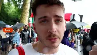 Crowds march through rain in London to support Palestinians | REUTERS