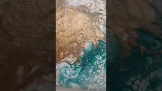 Acrylic pouring using Shelee Art technique 7
