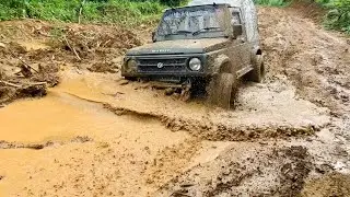 Offroading king | 4x4 Maruti suzuki gypsy king extreme offroad in mud | petrol engine ka power