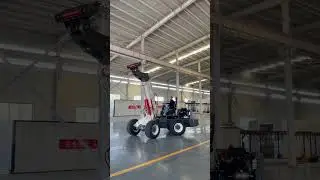 I am trying out the JL18T,1.8-ton telescopic loader,which is very smooth#telescopicloader #machinery