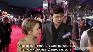 Nick Robinson & Taylor Spreitler PCA 2013 (RUS SUB)