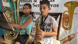 Tuba Tu 4 e Saxofone alto tocando Hino Ccb 247 staccato volume 2