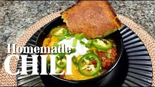 Homemade Chili and Jalapeno Cheddar Cornbread That Tastes Amazing