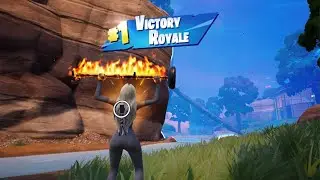 *NEW* BEACHY BLONDE CHIC GRAY ICONIC KIM KARDASHIAN SKIN IN FORTNITE PS5 + A VICTORY ROYALE WIN!