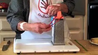 Using a one handed cutting board