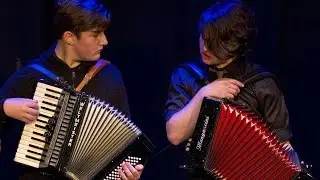 Mylecharaine&rsquo;s March  /  Car ny Ferrishyn - performed by Scran