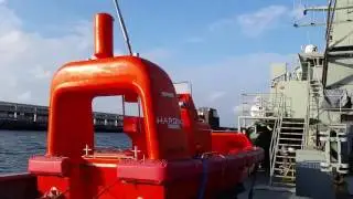 Visita do comandante da Zona Mar&iacute;tima da Madeira ao &lsquo;NRP Tejo&rsquo;