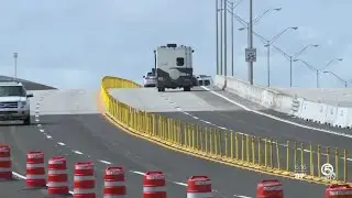 Roosevelt Bridge reopens to traffic in Stuart
