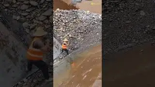Rock unloading to complete to port satisfying unloadin works#unloading#portforwarding#satisfyingwork