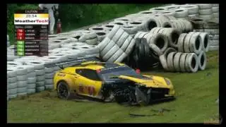Jordan Taylor crashes while leading at Mobil 1 GP. 7.09.2017