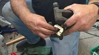 2011 Kia Sorento Rear Brake Pads and Rotors Replacement...