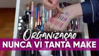 COMO ALGUÉM TEM TANTA MÁSCARA DE CÍLIOS? - Karen Bachini