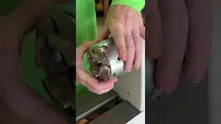 Check out how easy it is to install the Easy Wood Tools Easy Chuck