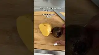 Beetroot & potato puree for 6 months baby #6montholdbabyfood #babyfood #blw