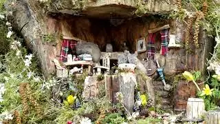 The tree stump house .