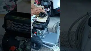 Simpson 3700 PSI 2.5 gallon per minute pressure washer pump leaking oil.