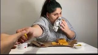 2020’nın son anı videosu tabi bizde biraz hedef koyduk 2021 e yapıcakmışız gibi  HAMBURGER MUKBANG