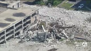 Phoenix Center demolition progress brings new hope to downtown Pontiac businesses