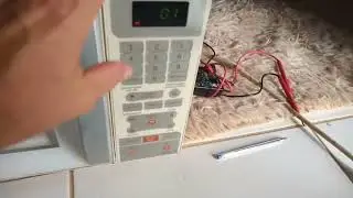 micro ondas Brastemp liga sozinho