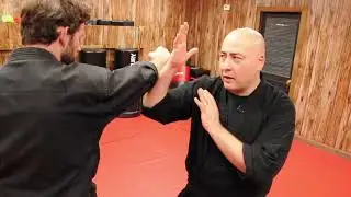 How to block a punch #karate #tracyskarate #martialarts #kenpo #selfdefense #womensselfdefense