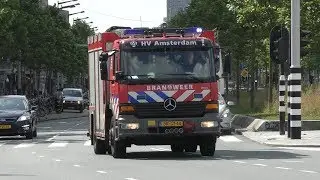 PRIO 1 HVT 13-3578 en Politie VOA naar een Gekantelde Taxi op de Saphatistraat in Amsterdam