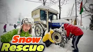 Heavy snowfall in Solang valley | बर्फ में फसी गाड़ियों को किया rescue 🥶