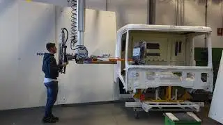 Lifting and positioning car seats with Telescopic manipulator