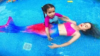 Minha mãe se Transformou em uma Sereia por 24 Horas! Sereia!