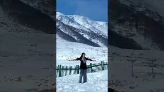 Yeh mountains nahi, jannat hai yaar! Gulmarg snowy mountains.
