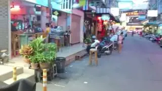 Ladyboy Soi 13 1 Bar