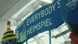 Everybody`s Heimspiel - Unser Mottowagen zum Rosenmontagszug in D&uuml;sseldorf
