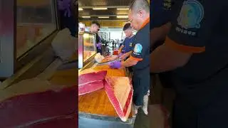ancient-style knife skills meet modern bluefin tuna黃金三角#chefskills #tunalover #reelsvideo