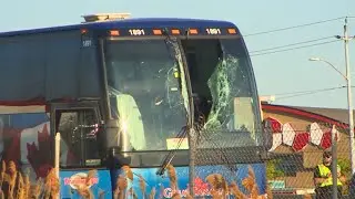 1 dead after tire smashes through tour bus on St. Catharines QEW