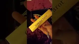 Unboxing - Gold Foil Tarot (from Etsy)