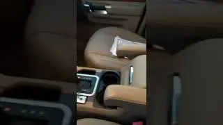 2011 Land Rover LR4 Interior