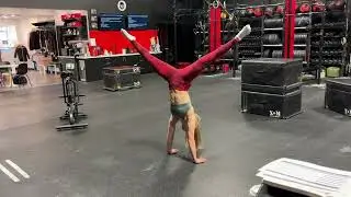 Straddle Hold (split to straddle)