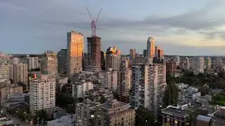 Blue Horizon Hotel in Vancouver, Canada